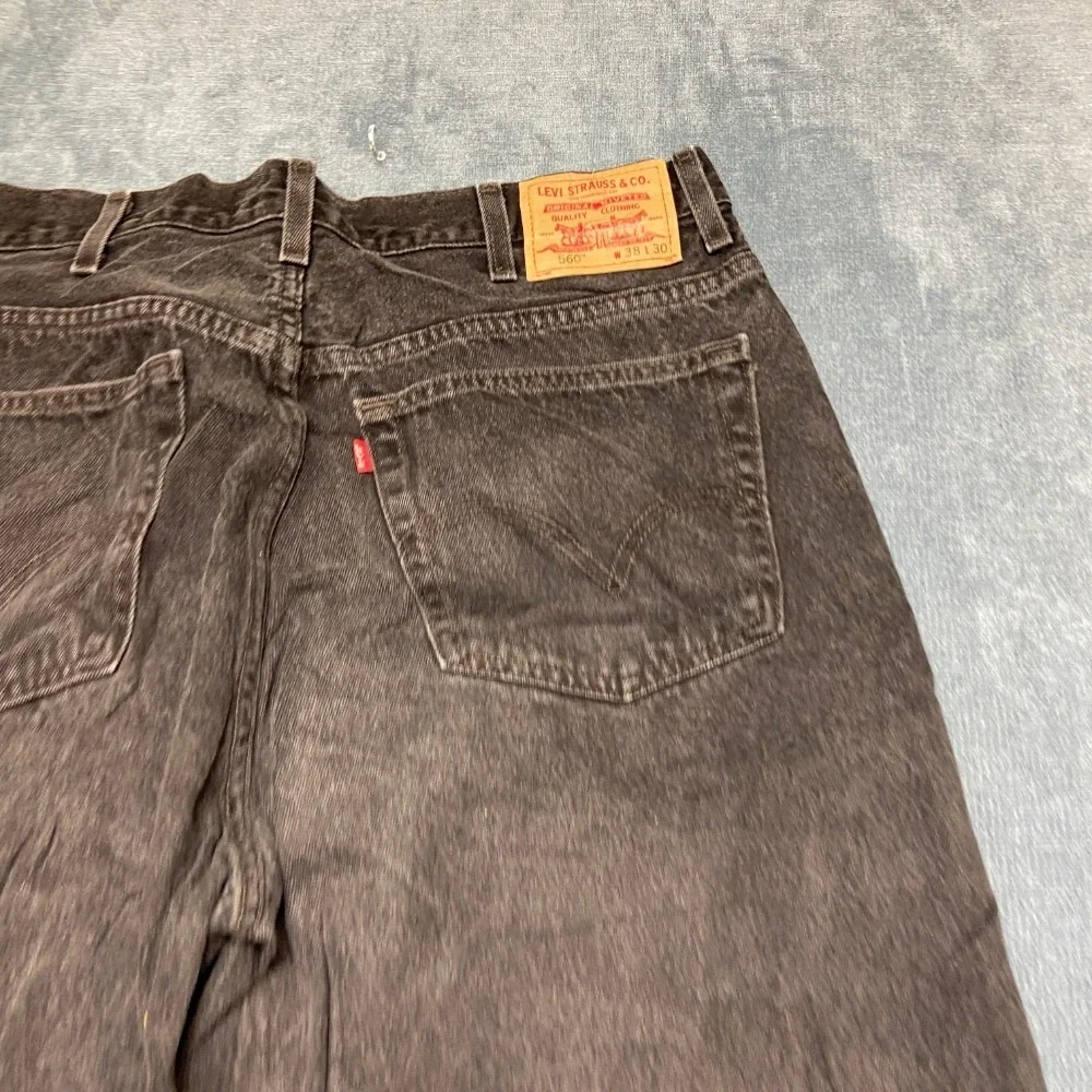 VTG Levi's 560 Jeans Mens 38x30 Black Denim Straight Comfort Fit  Zip Fly